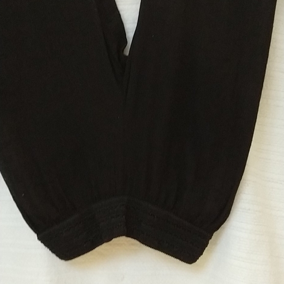 Embroidered waistband harem style pants. - Picture 3 of 9